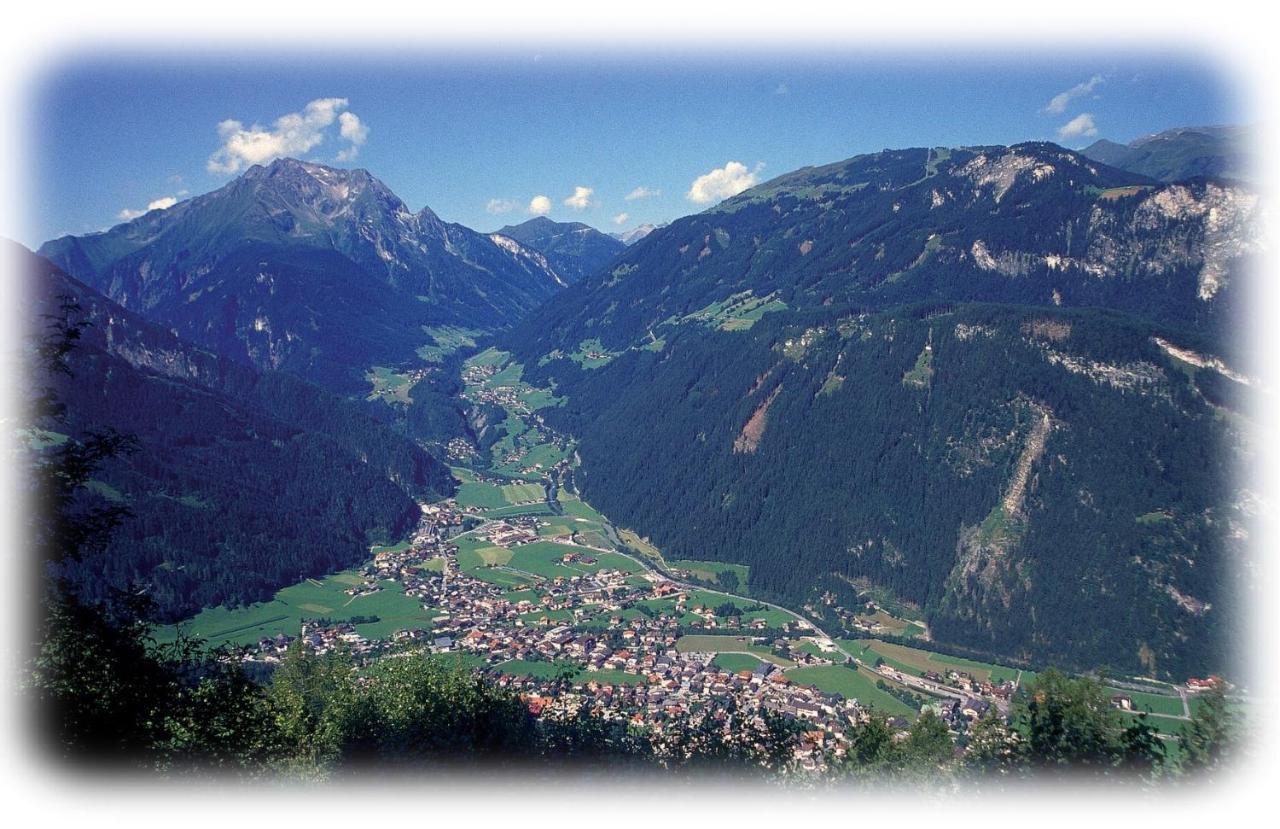 Ferienwohnungen Kroll - Appartements Viktoria Und Landhaus Maria Mayrhofen Dış mekan fotoğraf